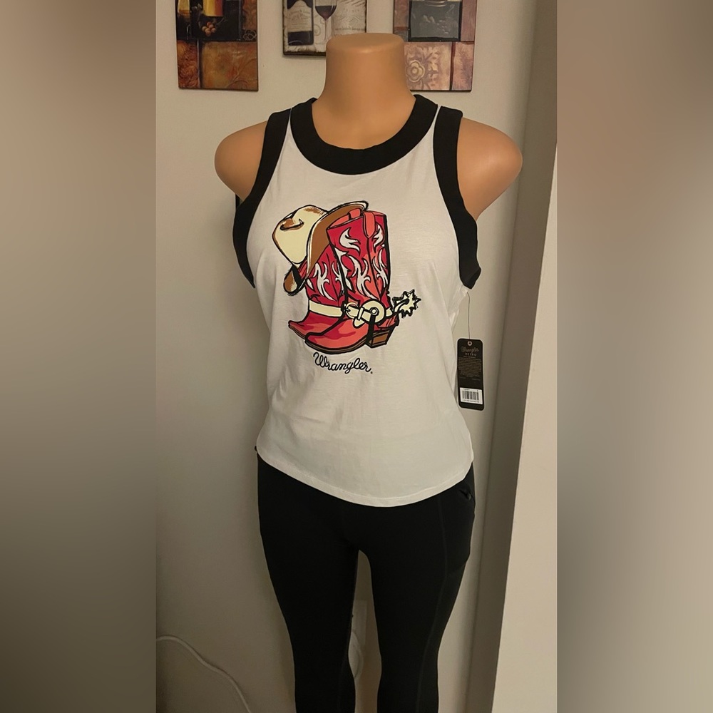 NWT WRANGLER WOMENS RETRO BOOTS/ COWBOYS HAT GRAPHIC TANK SIZE S - Picture 5 of 8